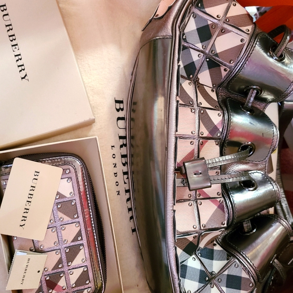 Burberry warrior bag with matching wallet